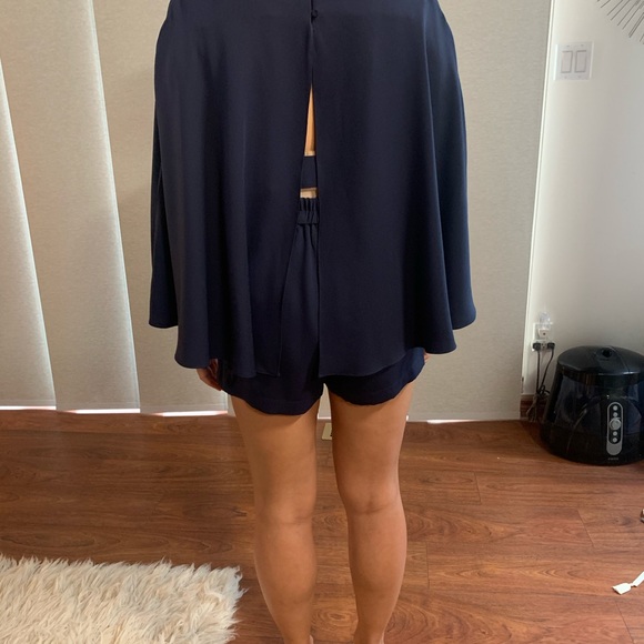 BCBG cape romper - Picture 3 of 3